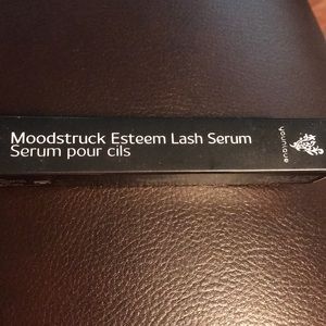 Younique Moodstruck Esteem Lash Serum